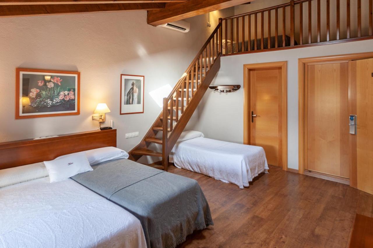 Hotel Fonda Merce Llivia Luaran gambar