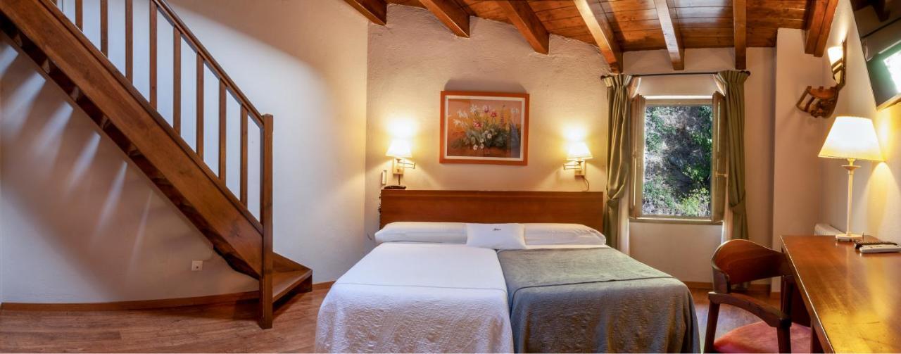 Hotel Fonda Merce Llivia Luaran gambar