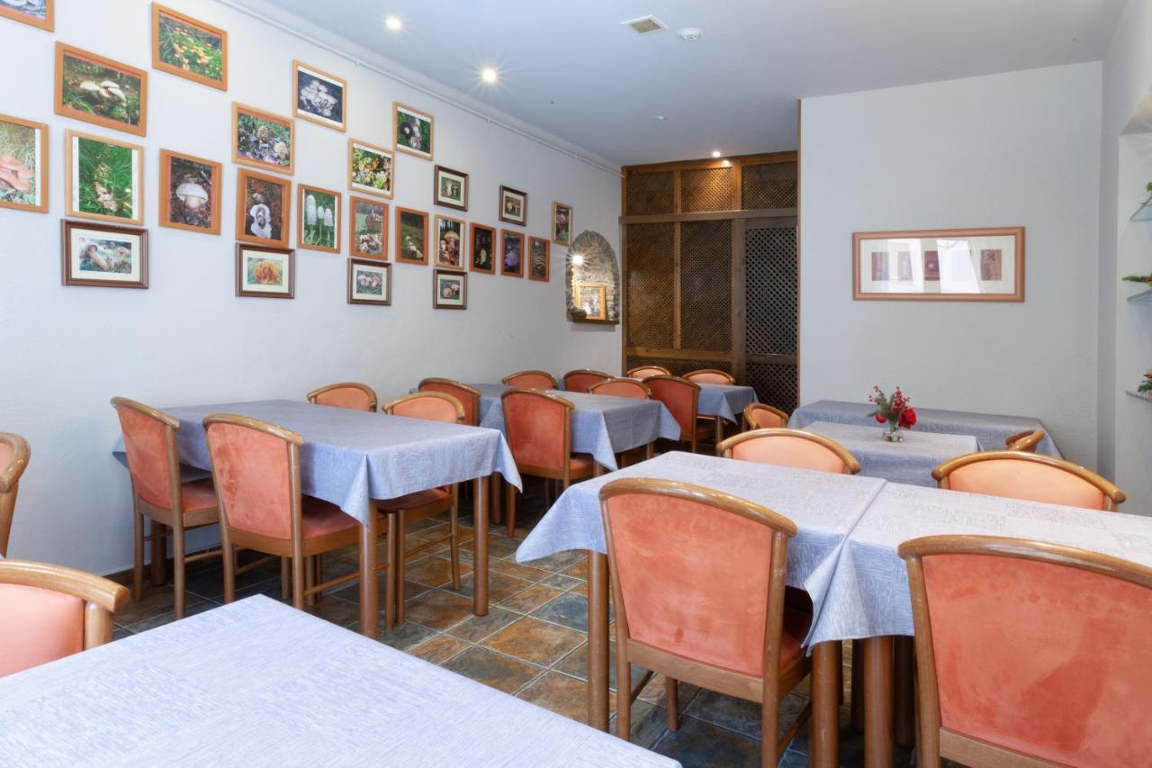 Hotel Fonda Merce Llivia Luaran gambar