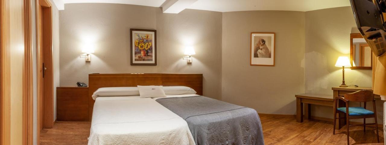Hotel Fonda Merce Llivia Luaran gambar