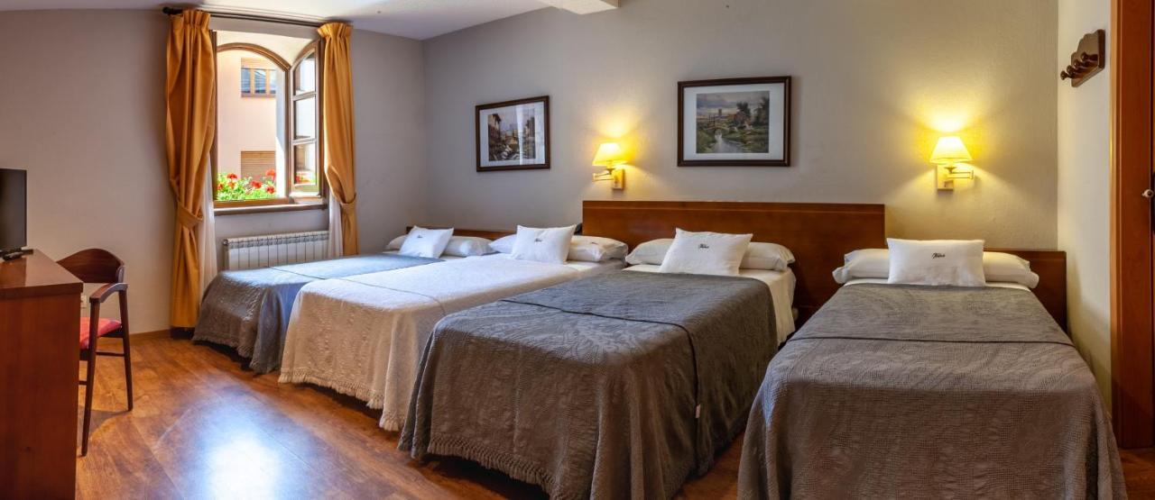 Hotel Fonda Merce Llivia Luaran gambar